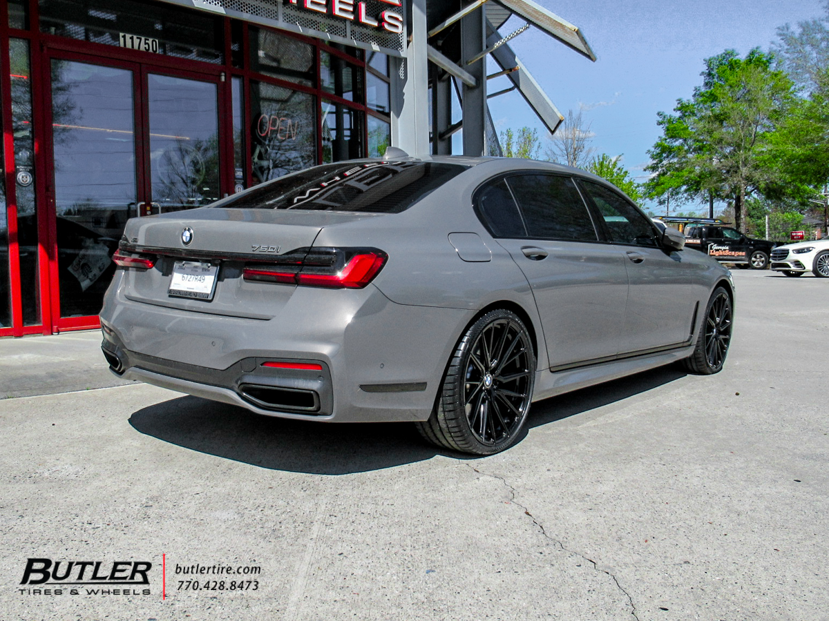 BMW 750I with 22in Vossen HF4T wheels and Michelin Pilot Sport 4s Tires