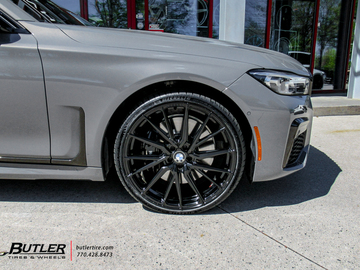 BMW 750I with 22in Vossen HF4T wheels and Michelin Pilot Sport 4s Tires