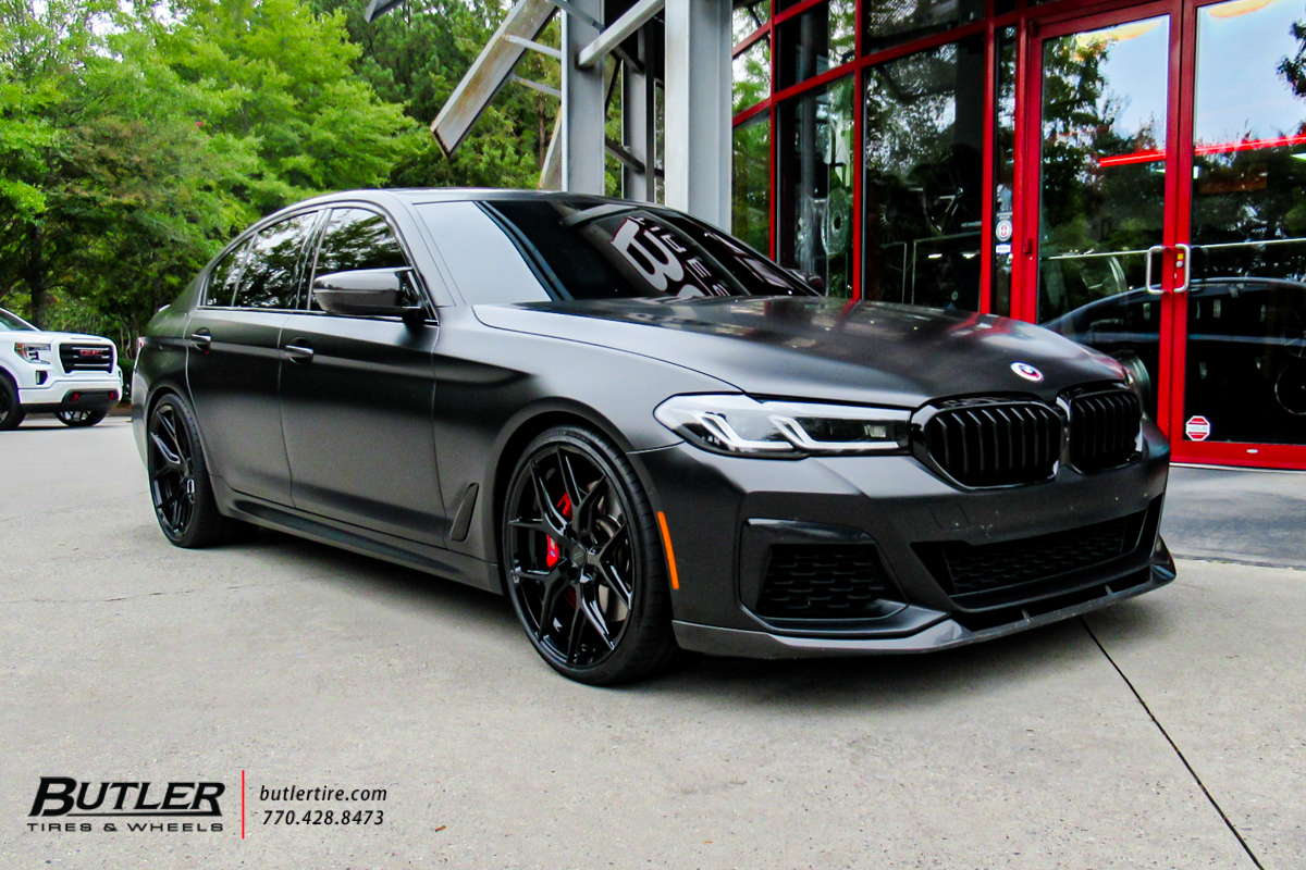 BMW M550I with 21in Vossen HF5 Wheels and Michelin Pilot Sport 4s Tires