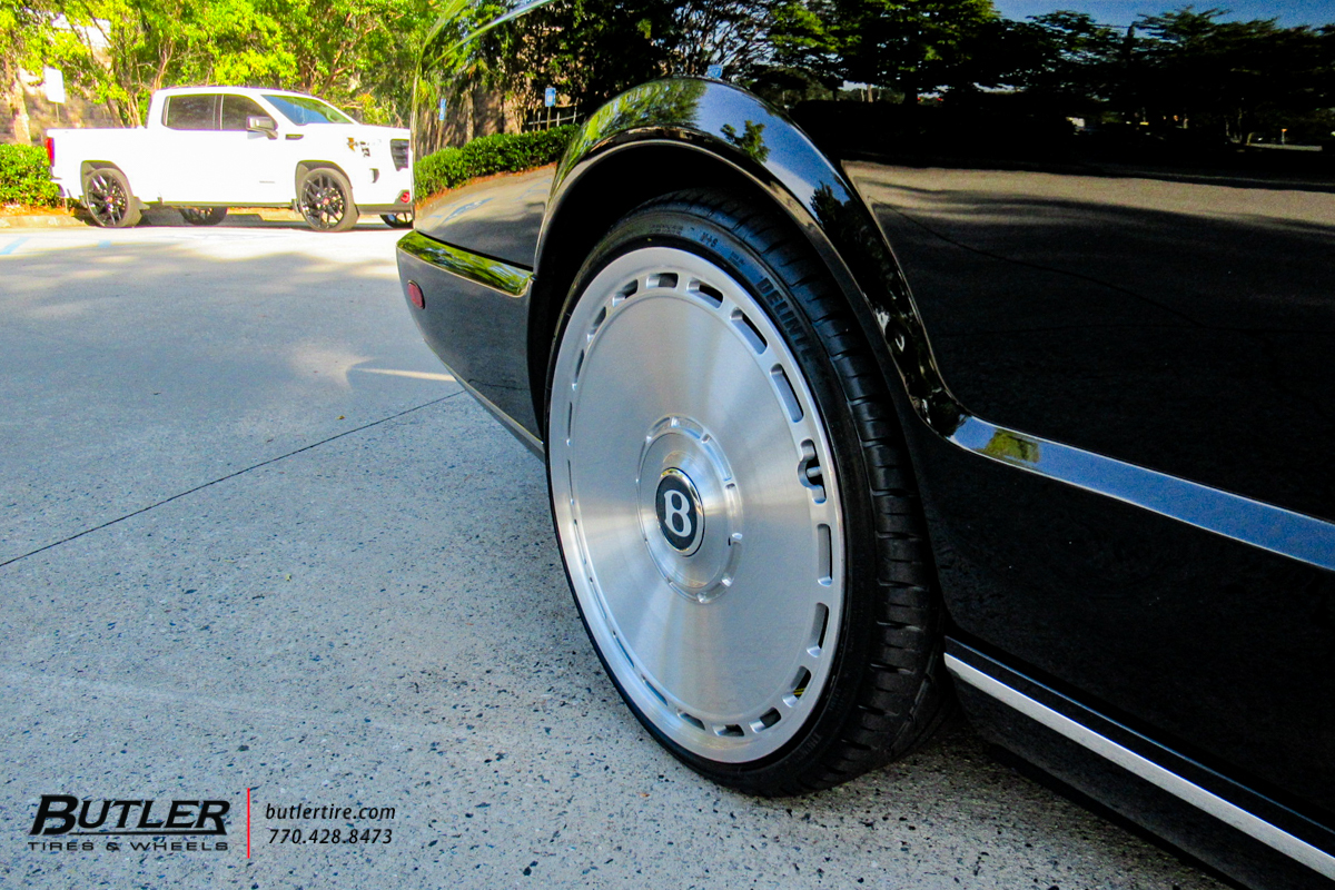 Bentley Brooklands with 22in AG Luxury AGL78 Wheels and Continental Tires