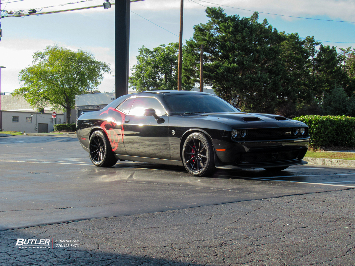 Dodge Challenger with 20 Vossen HF3 Wheels and Lexani LX30 Tires