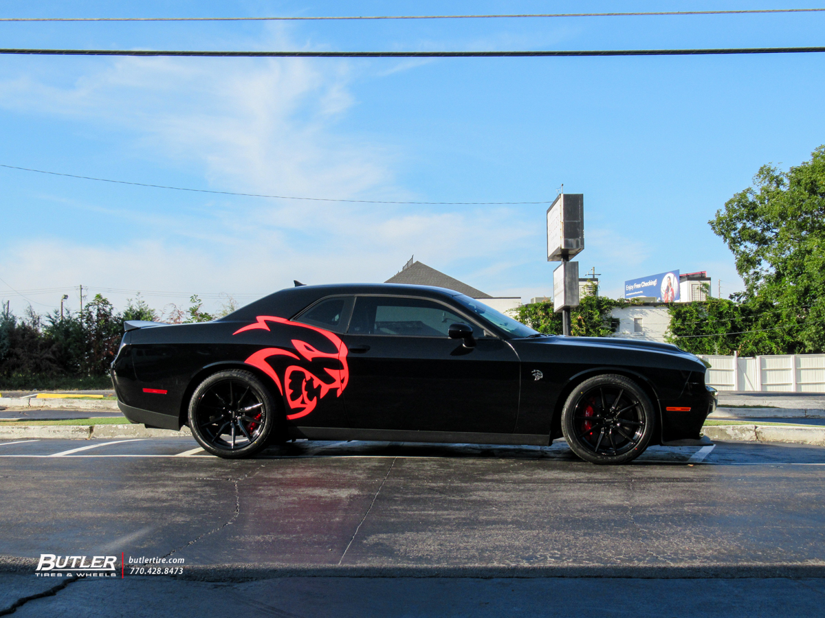 Dodge Challenger with 20 Vossen HF3 Wheels and Lexani LX30 Tires