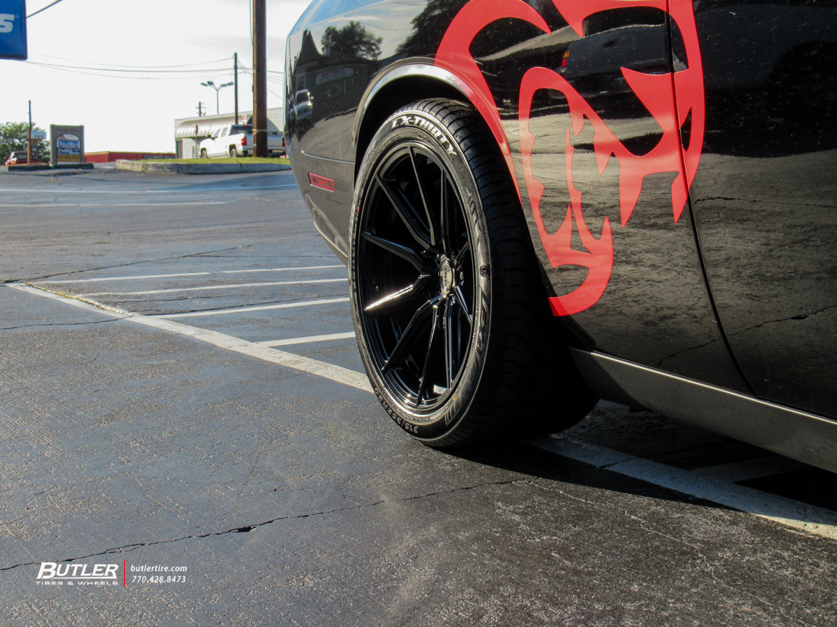 Dodge Challenger with 20 Vossen HF3 Wheels and Lexani LX30 Tires