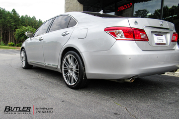 Lexus ES350 with 19in Savini Black di Forza BM18 Wheels and Westlake Tires