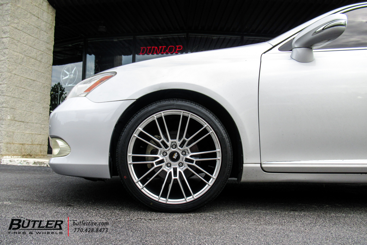 Lexus ES350 with 19in Savini Black di Forza BM18 Wheels and Westlake Tires