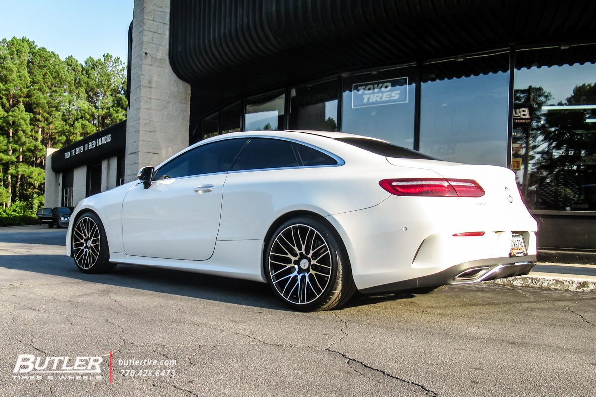 Mercedes E400 with 20in Savini Black di Forza BM13 Wheels and Lexani Tires