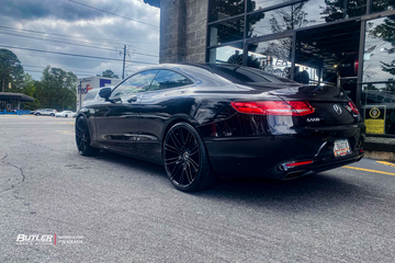 Mercedes S550 with 22 in Savini BM18 Wheels and Lexani LX20