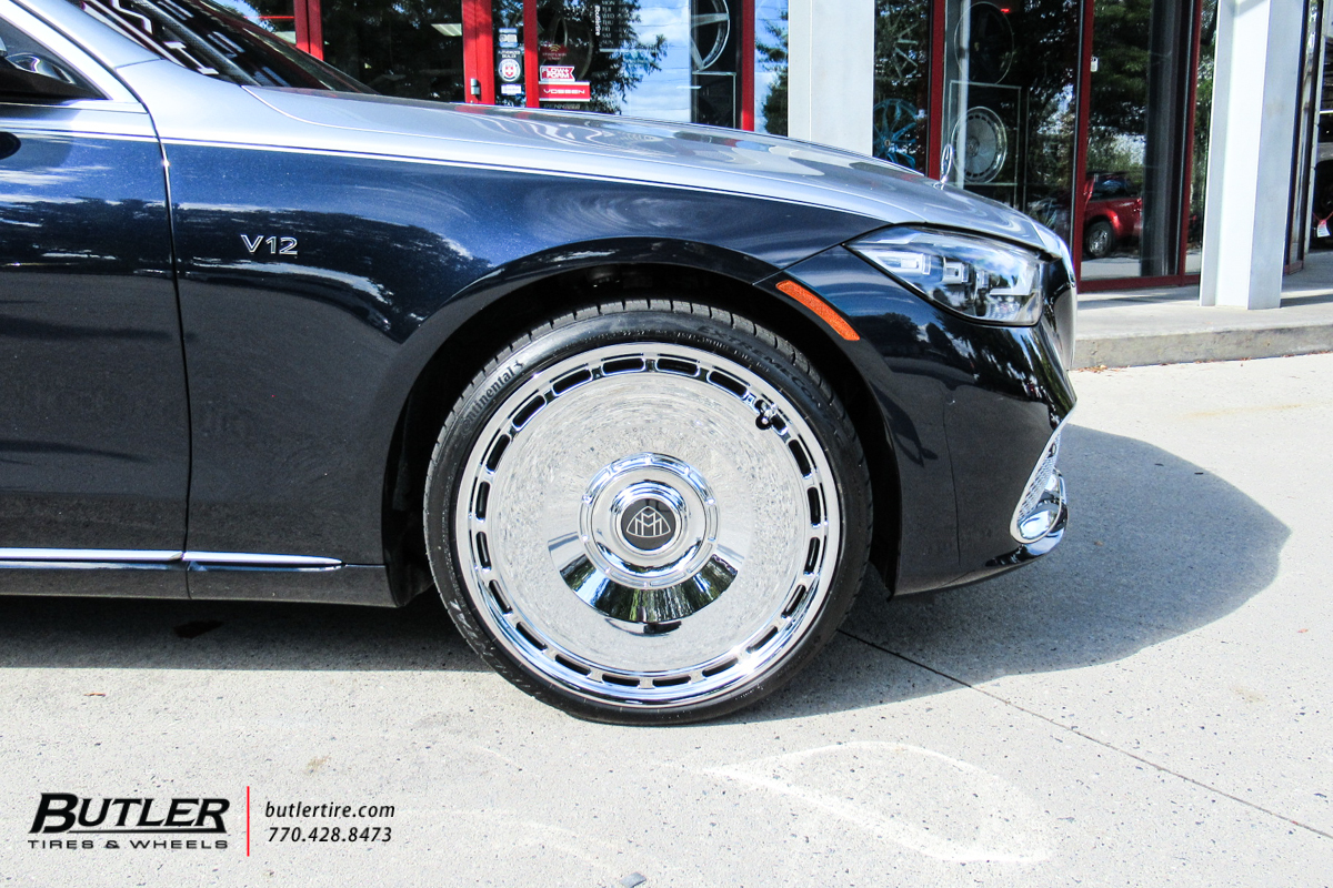 Mercedes S680 Maybach with 22in AG Luxury AGL78 Chrome Wheels and Continental Tires